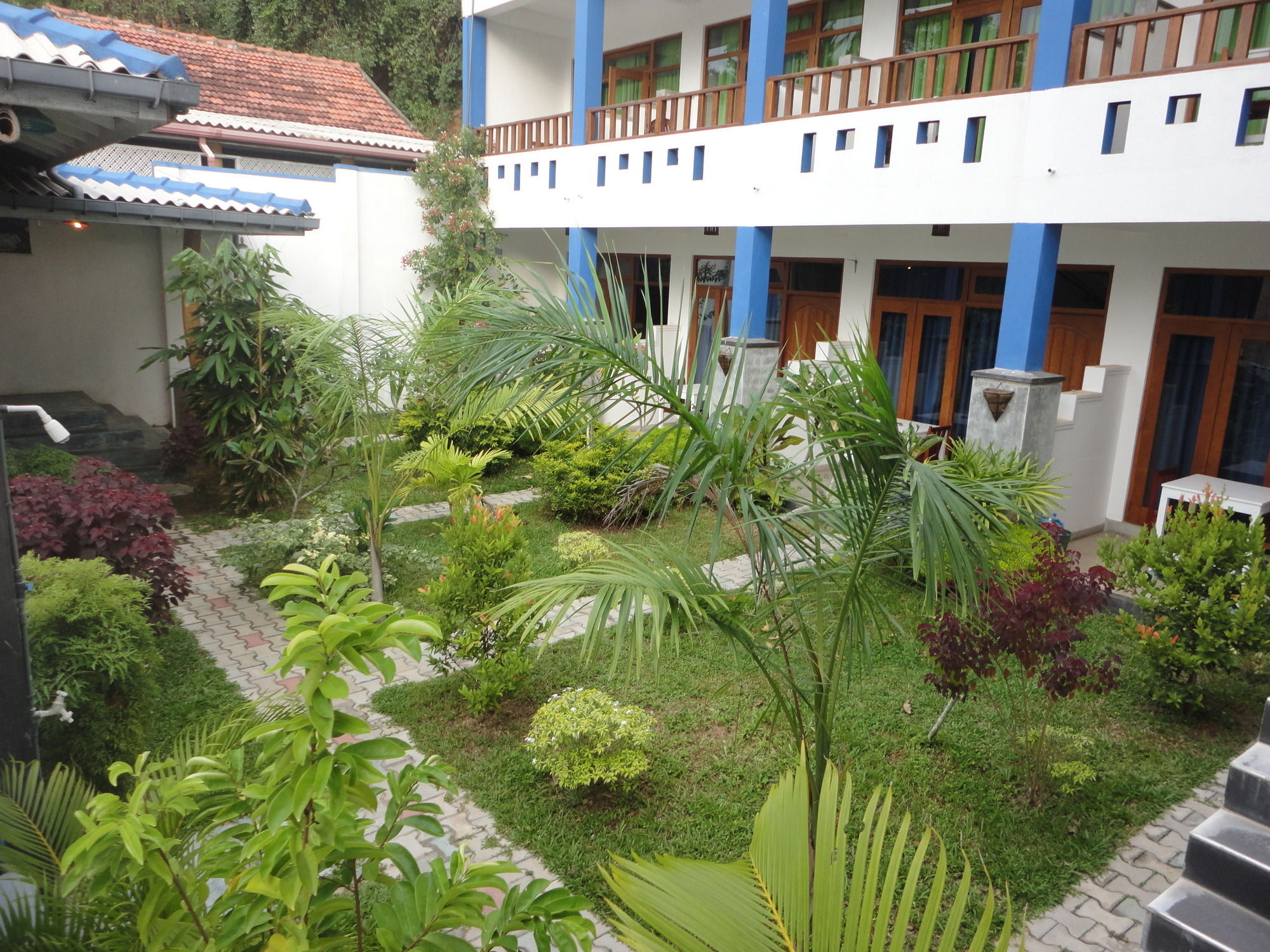 Hotel Aaradhya Mirissa Exterior foto